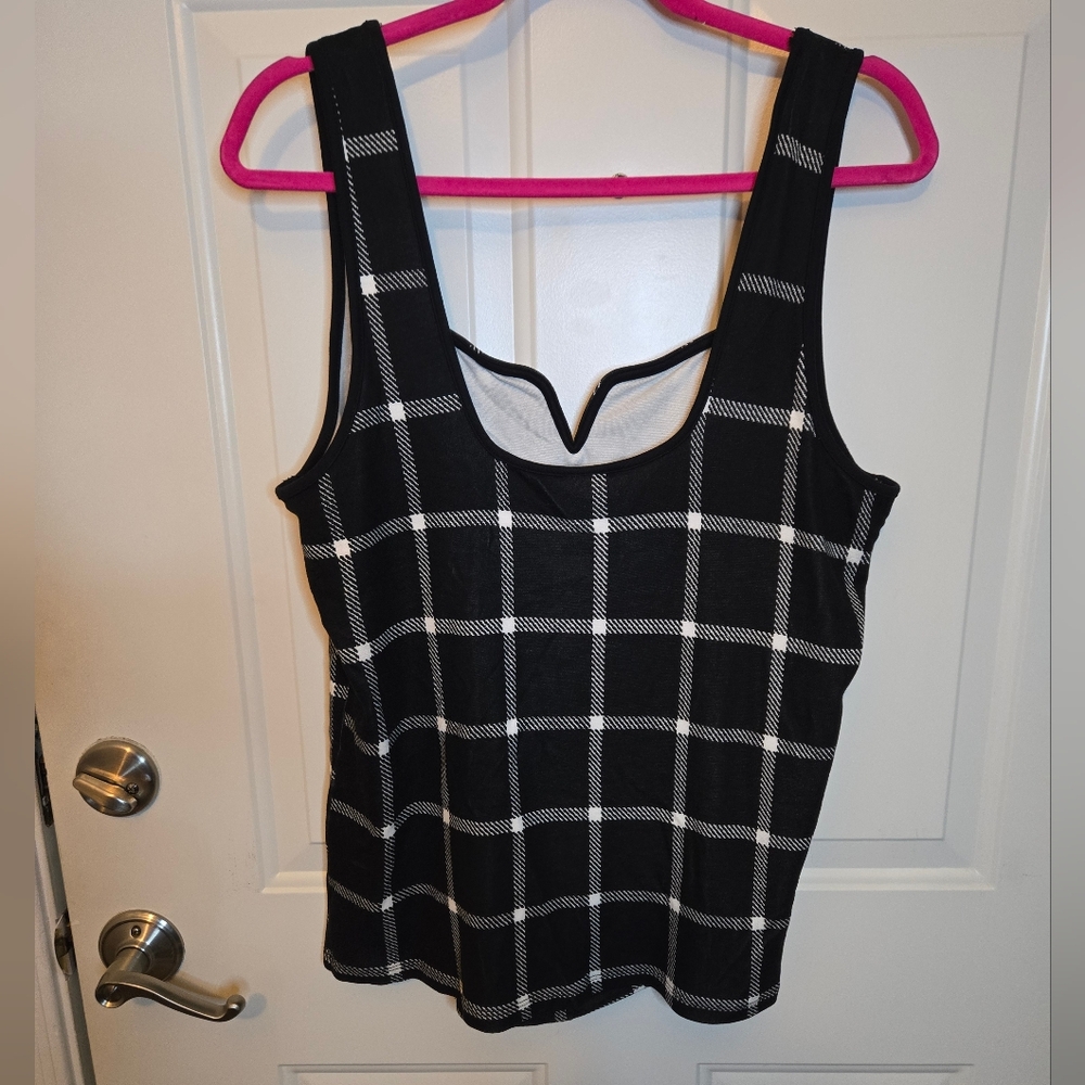 TORRID Black and White Checkered Women's Top - Size 0 - Picture 2 of 3